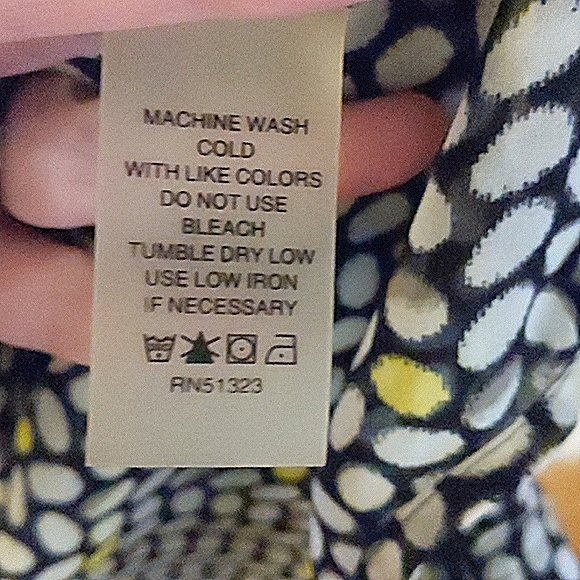 Two By Vince Camuto Sheer Button Down Shirt - Picture 7 of 8